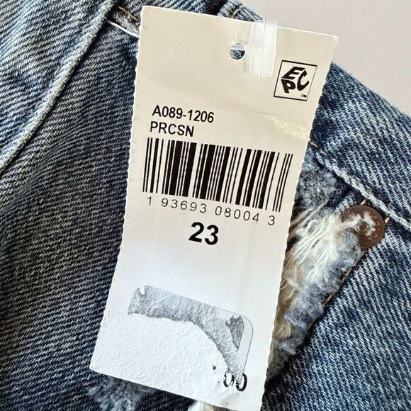 NWT AGOLDE Women's 90's Mid Rise Loose Denim Shorts in Precision Wash Size 23 - Picture 9 of 16